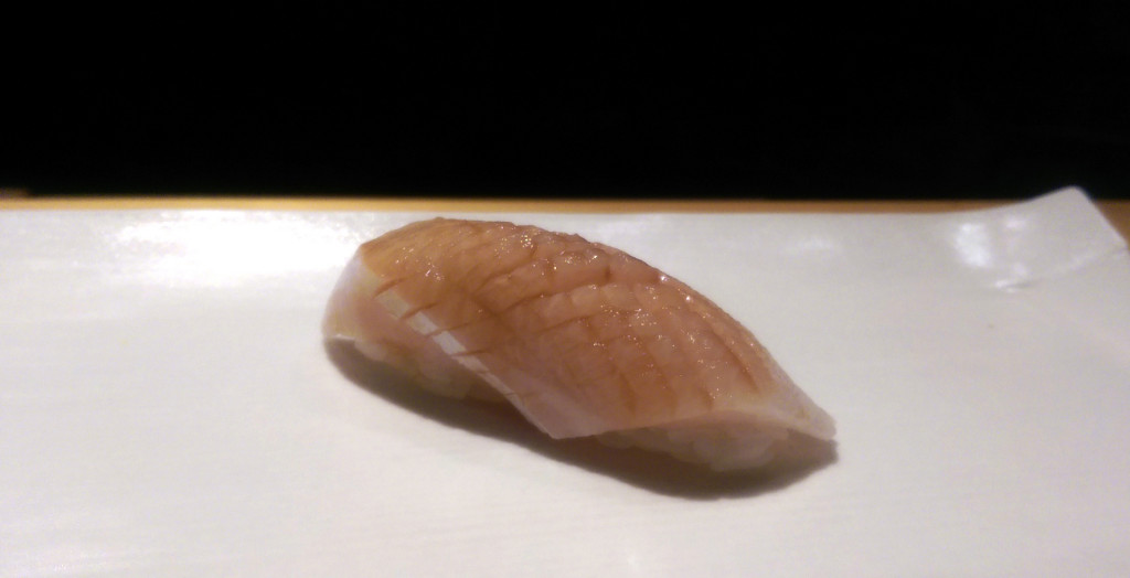 Sushi-Tetsu-yellowtail