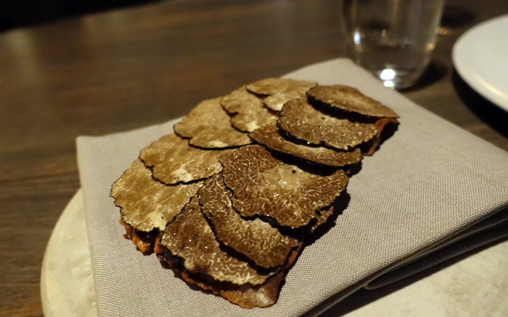 Amass-flatbread-and-truffle