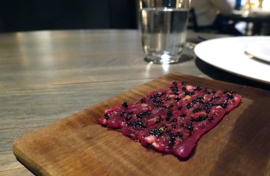 Noma-beef-tartar-and-ants