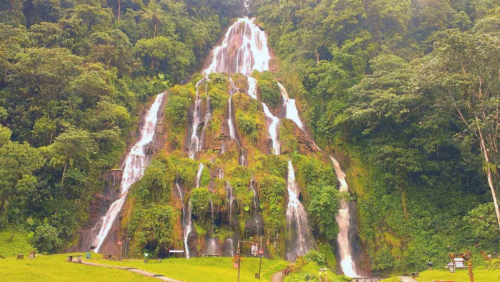 Colombia-Santa-Rosa-hot-springs